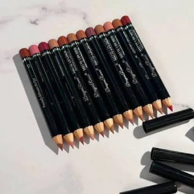 خط لب چوبی لارا خط لب چوبی لارا